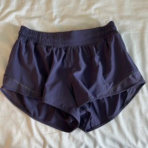 LIKE NEW Lululemon Hotty Hot 2.5” Purple Shorts